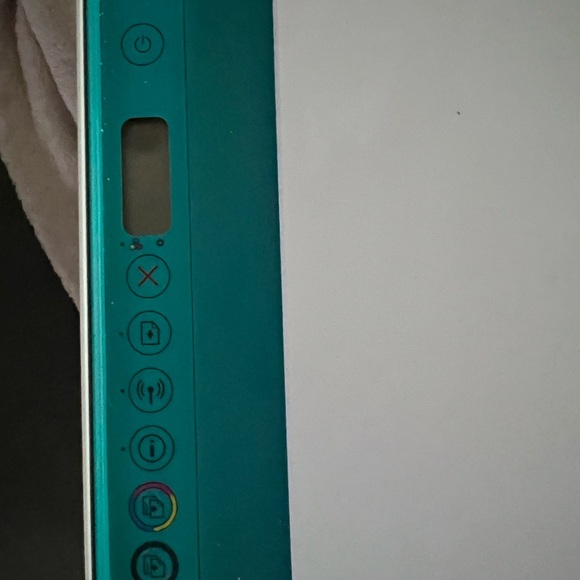 HP Deskjet 2635 Print Scan Copy. Never used. - Picture 4 of 7